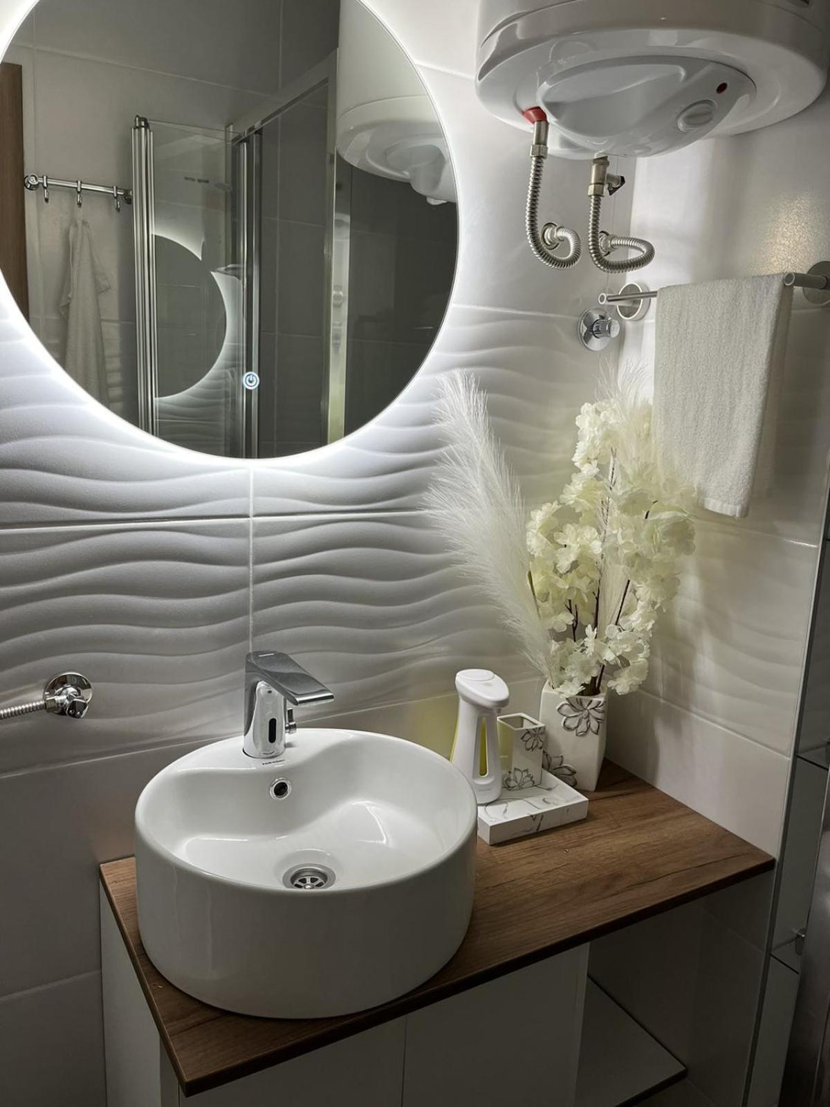 Apartment Jj Vladimira Rolovic 09 17